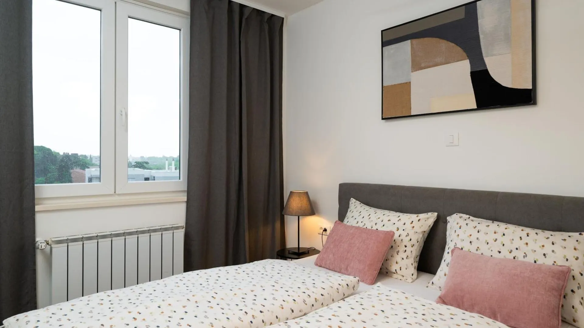 City Center Suite With Private Garage 普拉 公寓